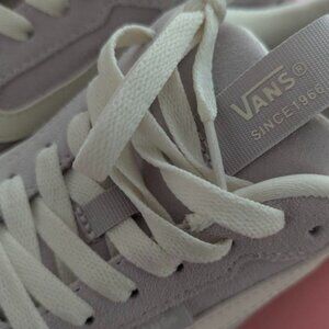 Vans size 9 light lavender suede sneaker